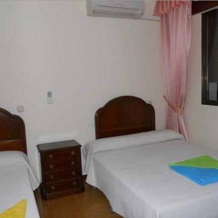 Apartamentos Stella Мадрид Екстериор снимка